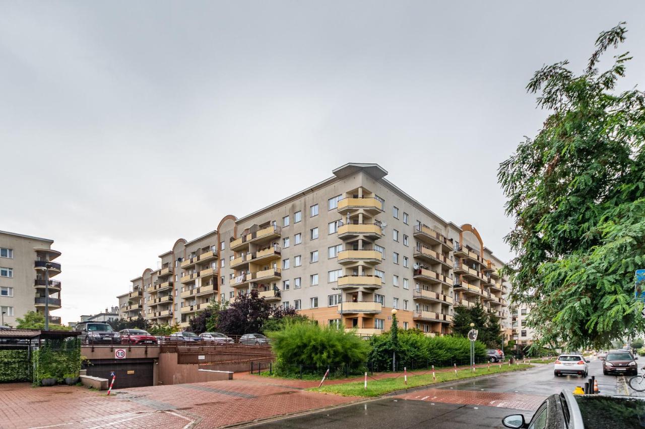 Bluszczanska 74 By Homeprime Apartment Warsaw